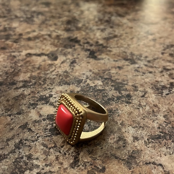 Lia sophia ring size 7 - Picture 3 of 4